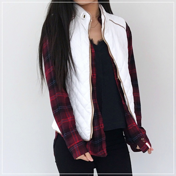 SOLD OUT Annie // Ivory Quilted Puffer Vest Jacket - Picture 1 of 4